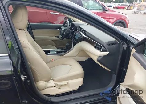 2020 Toyota Camry Le z USA, uszkodzony, nr VIN 4T1C11AK1LU887746